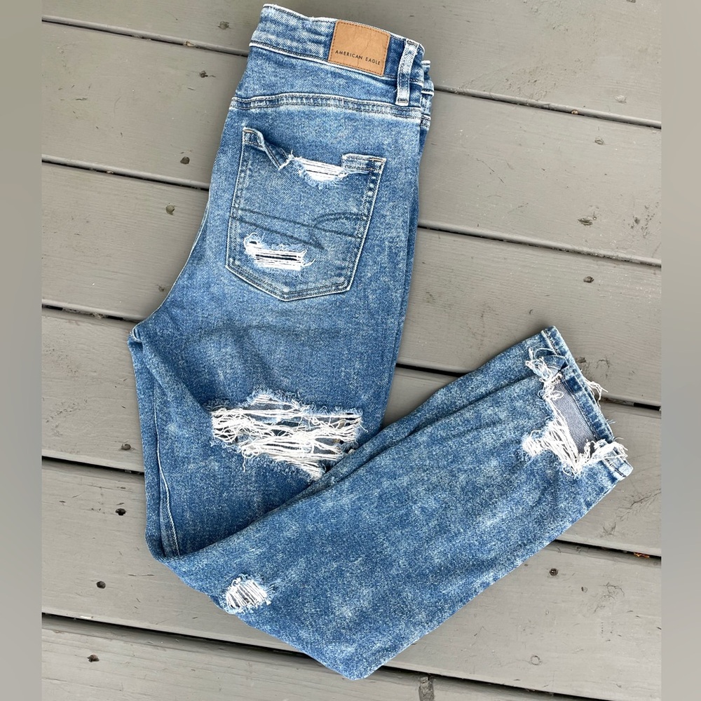 AMERICAN EAGLE Ripped Blue Jeans Size 4
